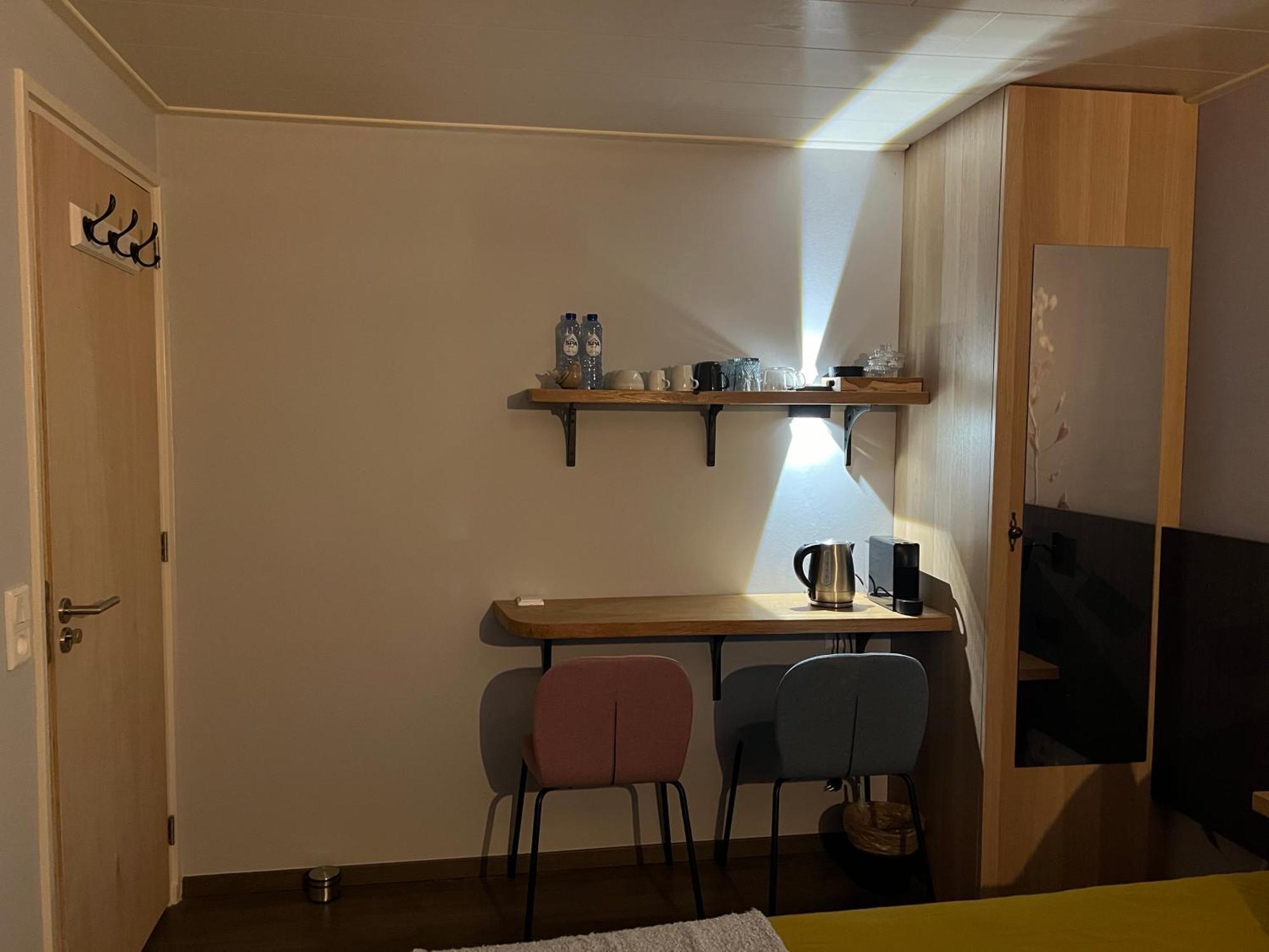 De Click Bed & Breakfast เอลสท์ ภายนอก รูปภาพ